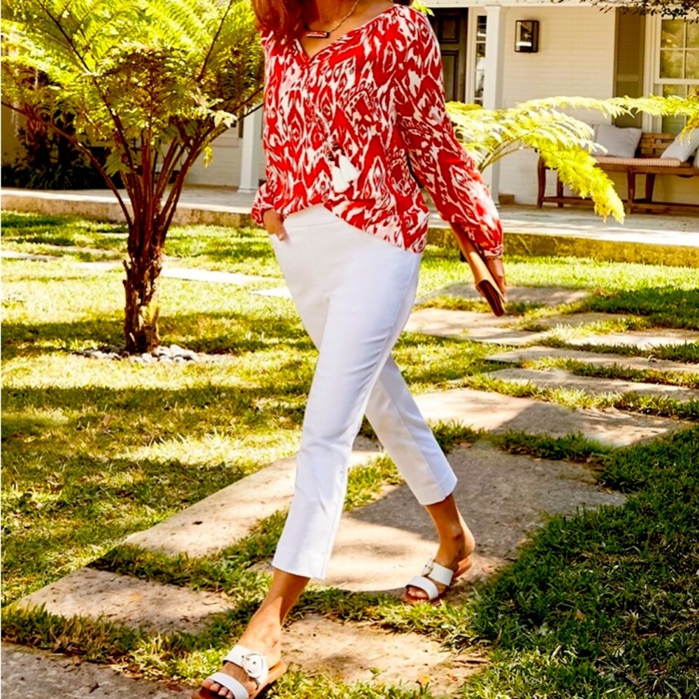 Chico’s Ikat Print Popover Colorful Lightweight Summer Top, Size 0, Orange White